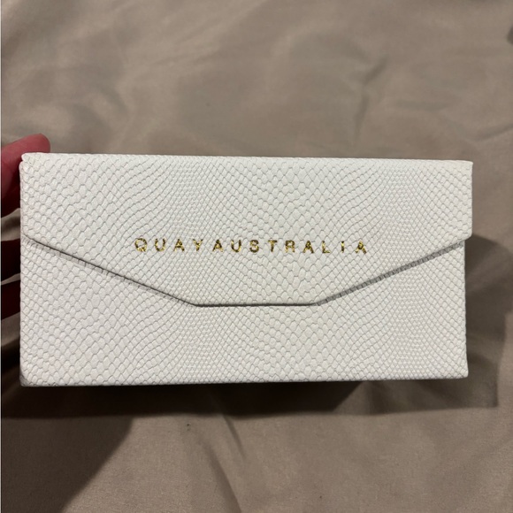 Quay Australia Handbags - Quay Australia White Clutch Bag